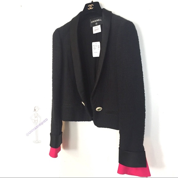 Chanel Tweed Tuxedo Blazer - Picture 2 of 16